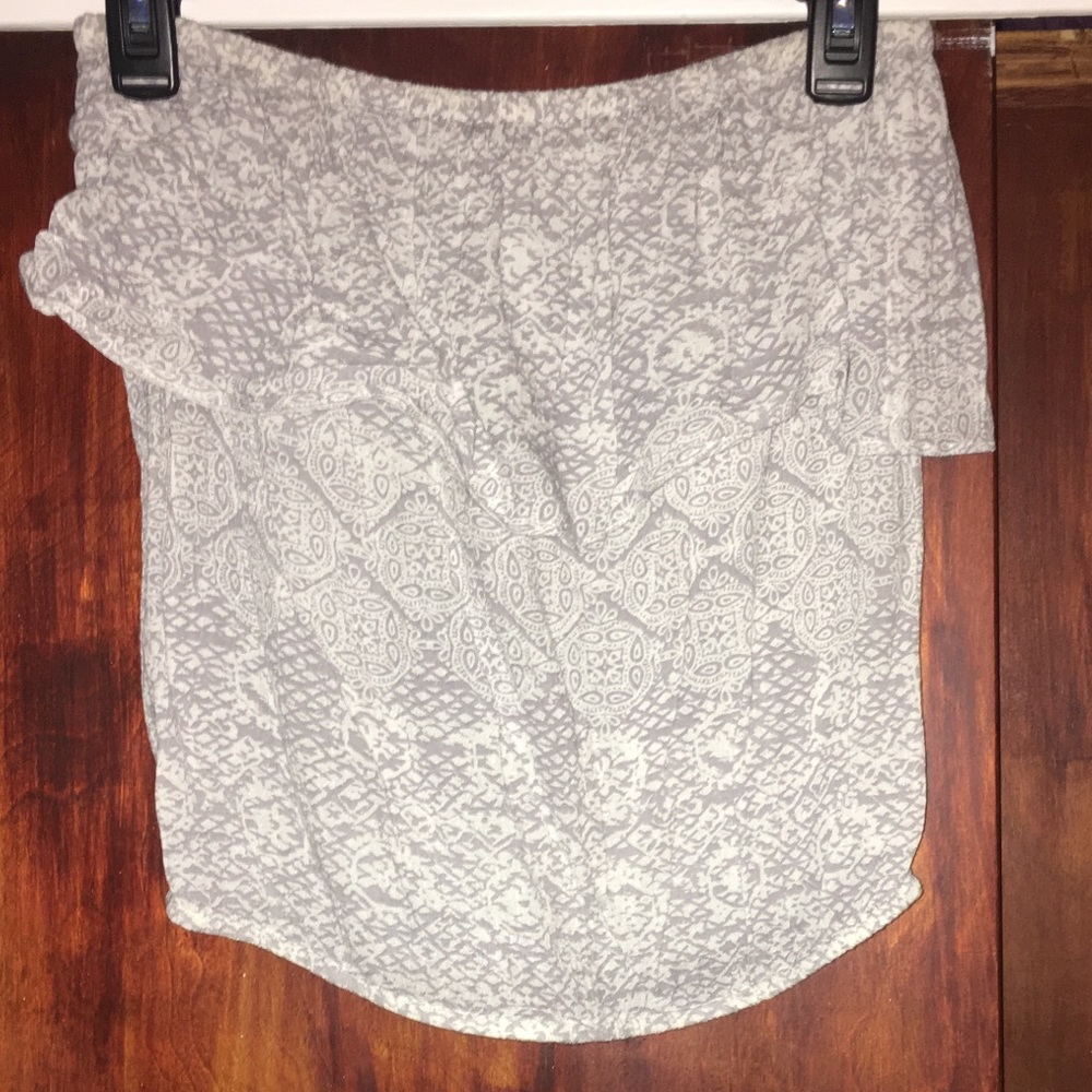 strapless shirt